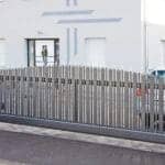 Portail autoportant cintre assemblage mécanique