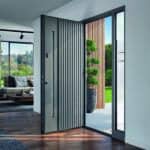Porte d'entrée équipée d'une serrure connectée pour porte d'entrée Inosmart